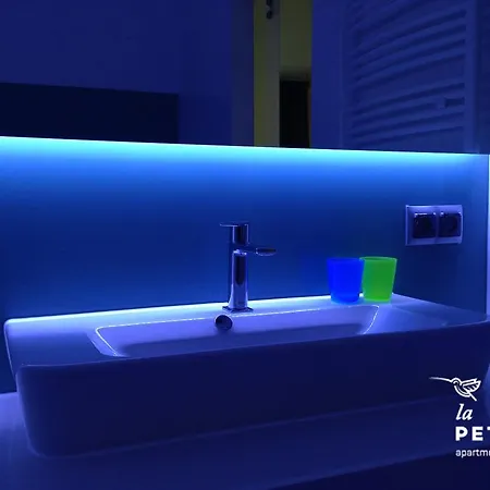 La Petite 아파트